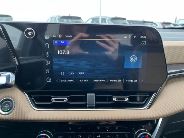 Certified 2025 Chevrolet Equinox ACTIV image 16