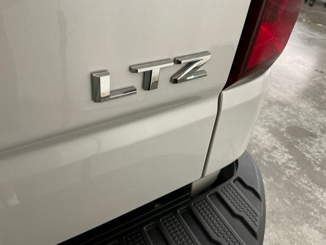 Used 2023 Chevrolet Silverado 1500 LTZ w/ LTZ Premium Package AWD/4WD image 8