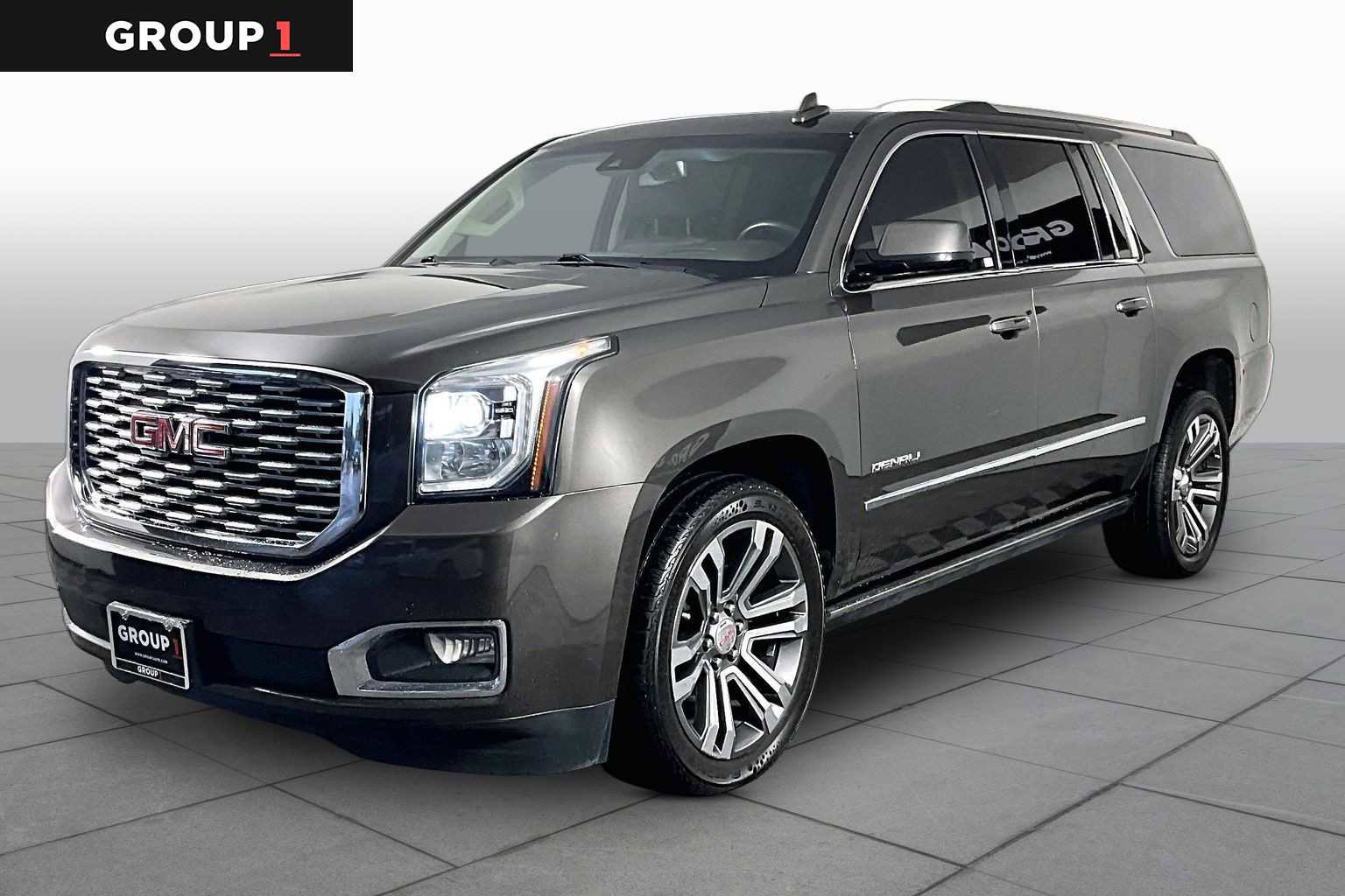 Used 2019 GMC Yukon XL Denali w/ Denali Ultimate Package AWD/4WD image 1