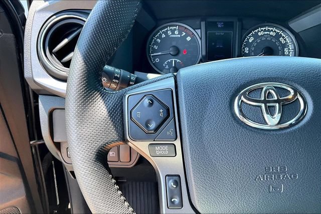 Used 2019 Toyota Tacoma TRD Pro AWD/4WD image 12