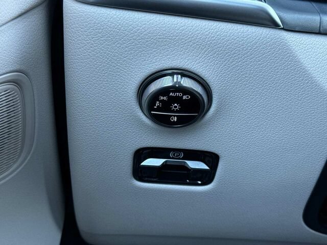 Certified 2026 Mercedes-Benz GLC 300 4MATIC image 32
