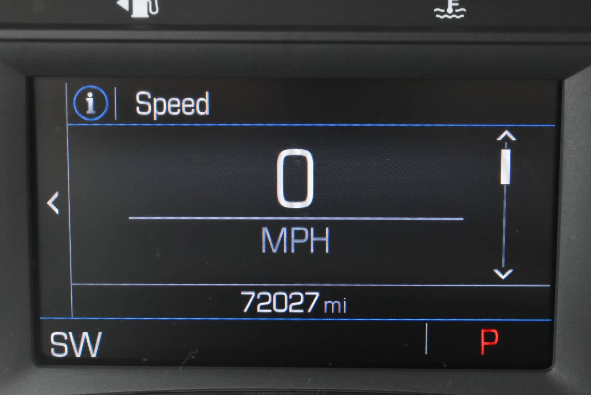Used 2024 GMC Terrain SLE w/ LPO, Floor Liner Package AWD/4WD image 32