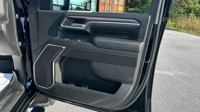 Certified 2024 Chevrolet Silverado 2500 LT w/ Convenience Package image 40