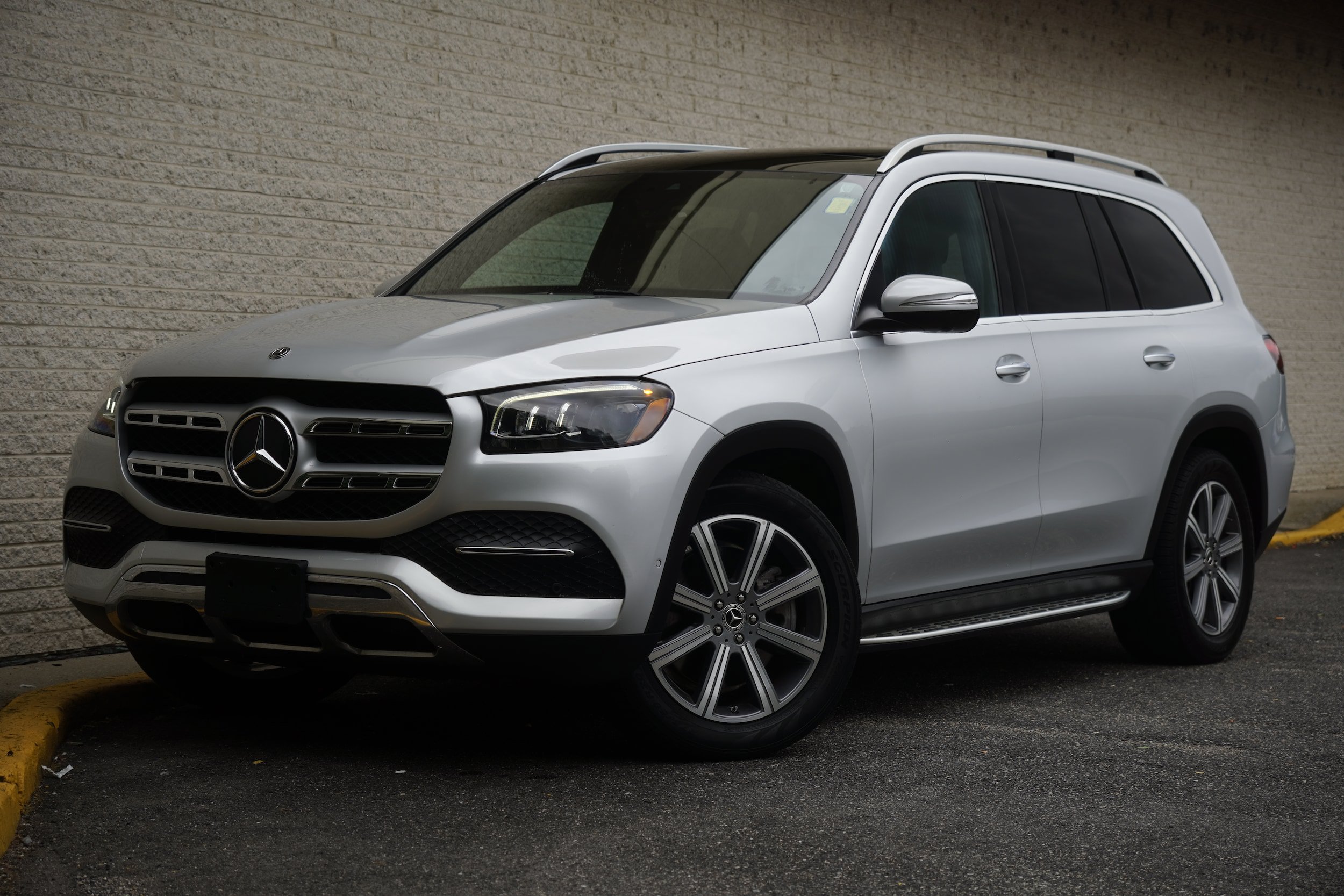 Used 2020 Mercedes-Benz GLS 450 4MATIC image 2