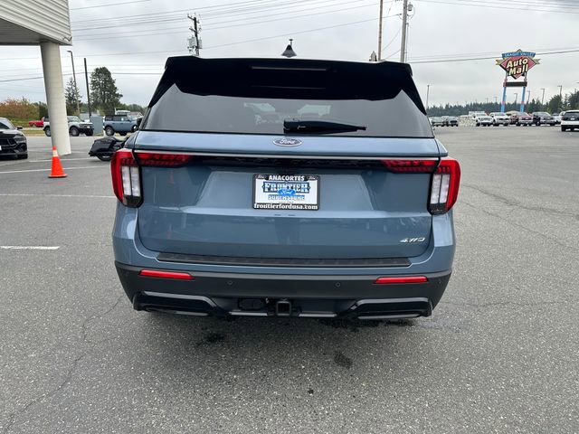 New 2025 Ford Explorer ST-Line w/ ST-Line Street Pack image 4