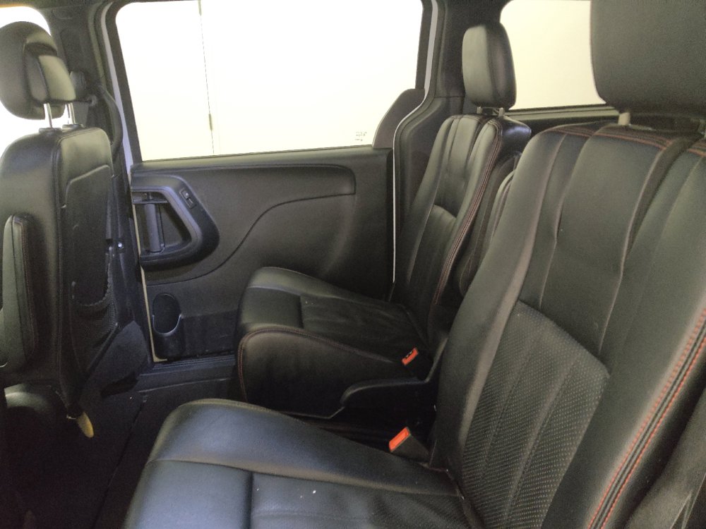 Used 2016 Dodge Grand Caravan R/T FWD image 18