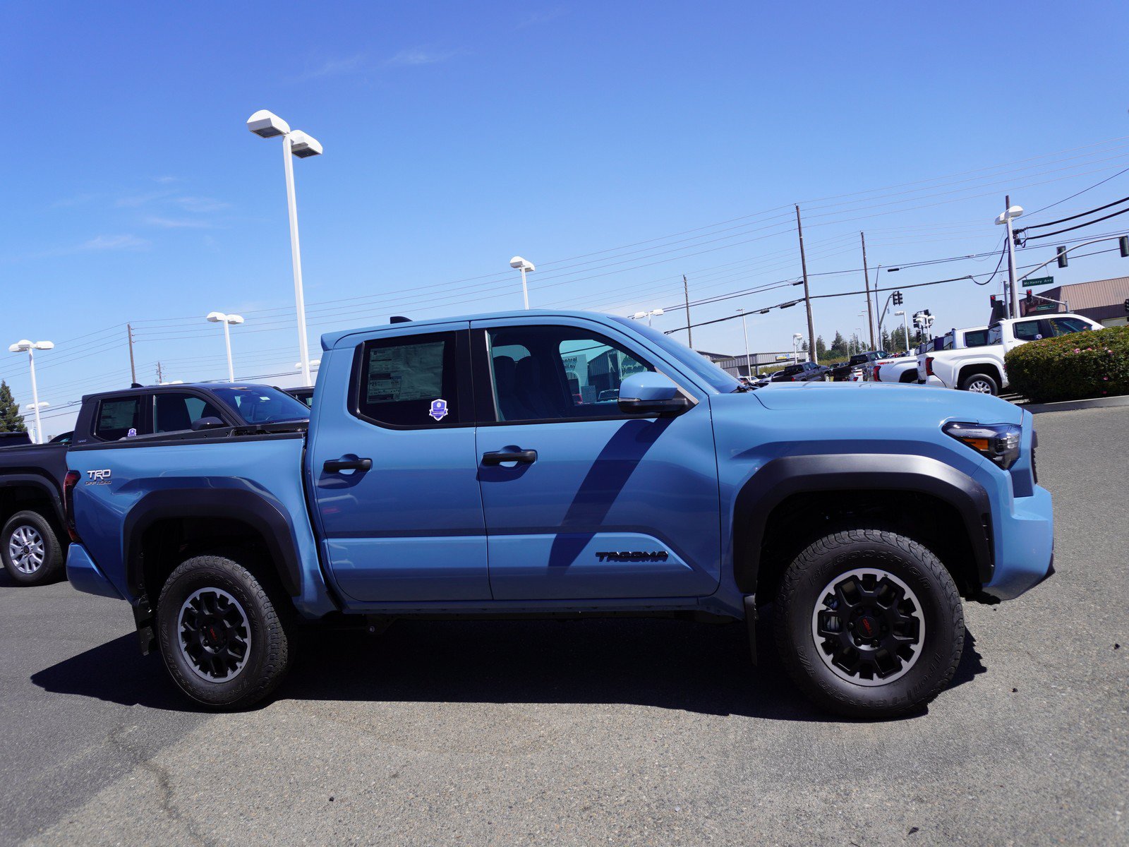 New 2026 Toyota Tacoma TRD Off-Road w/ TRD Off Road Upgrade Package AWD/4WD image 4