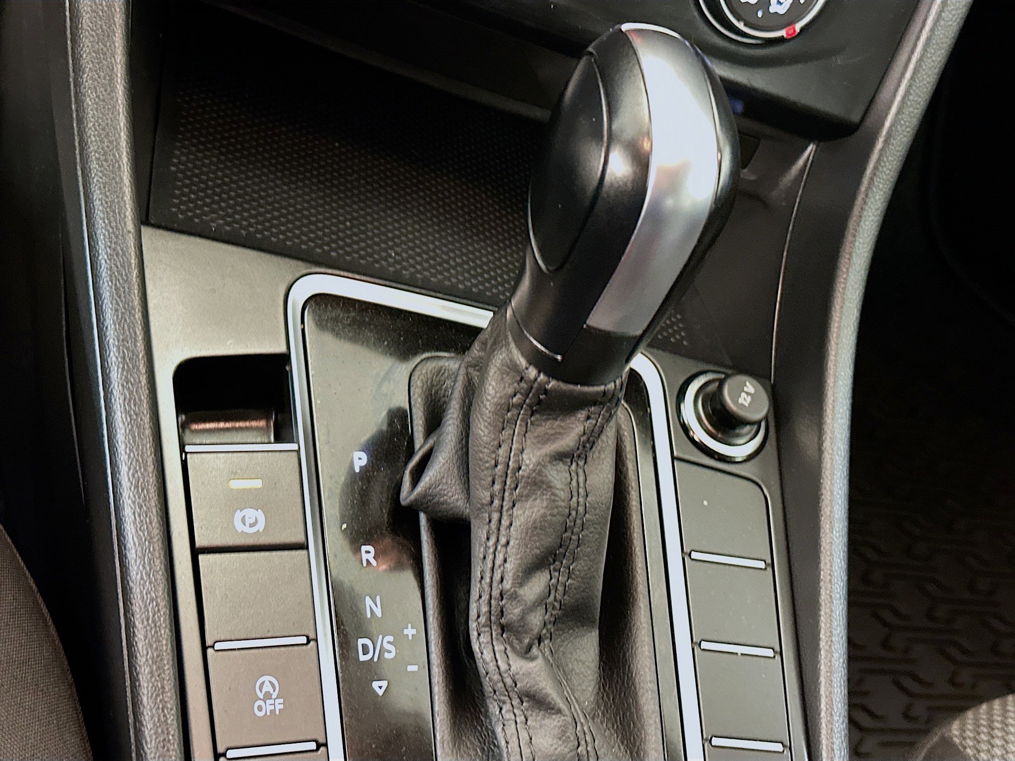 Used 2020 Volkswagen Jetta S image 24