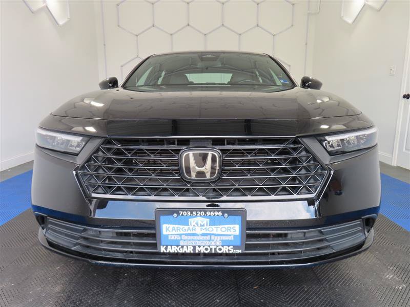 Used 2024 Honda Accord Sport image 3
