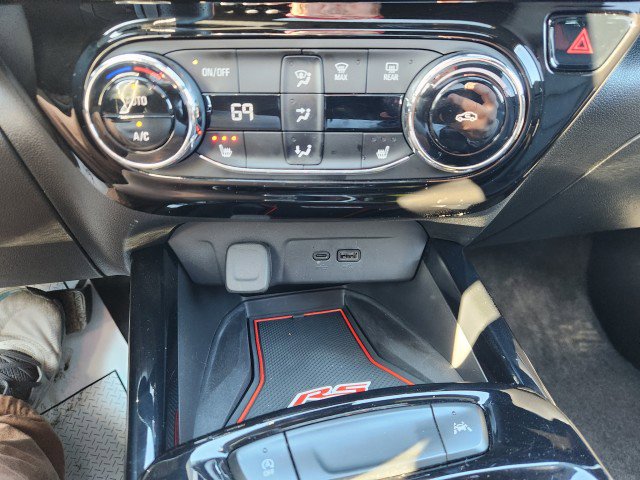 Used 2024 Chevrolet Trax RS w/ Sunroof Package image 42