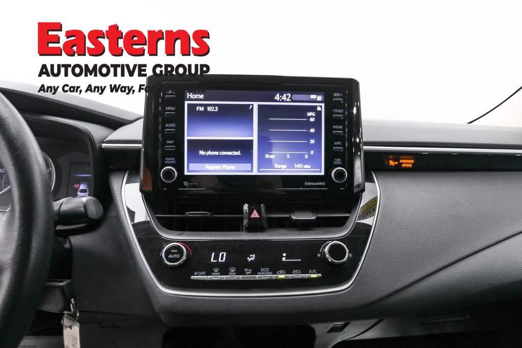 Used 2022 Toyota Corolla LE image 12