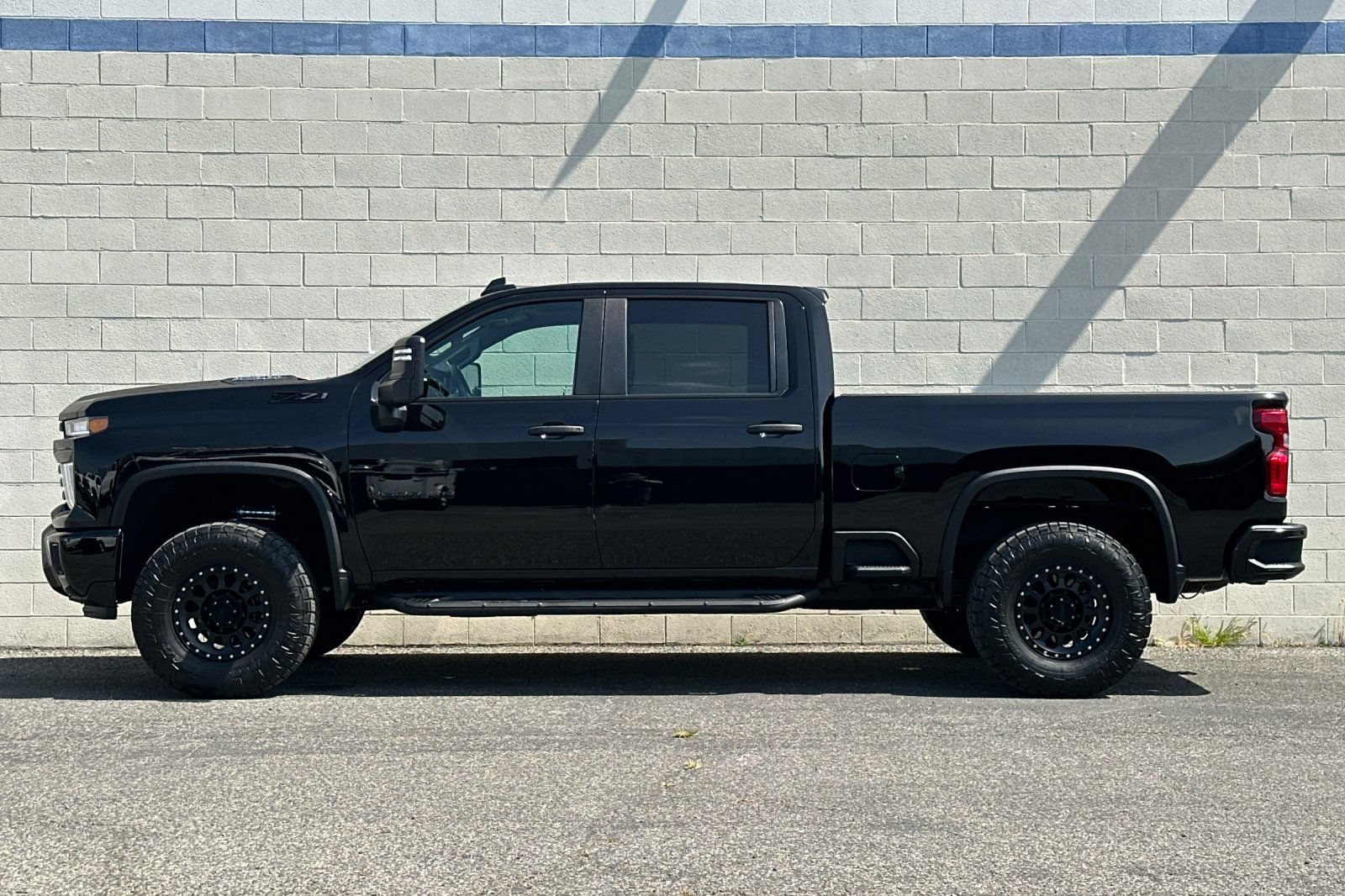Certified 2024 Chevrolet Silverado 2500 Custom w/ Custom Value Package AWD/4WD image 7