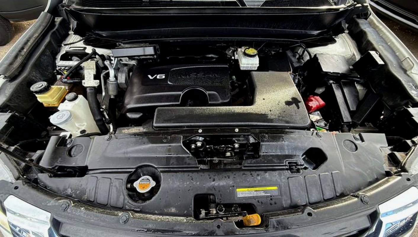 Used 2017 Nissan Pathfinder SV image 22