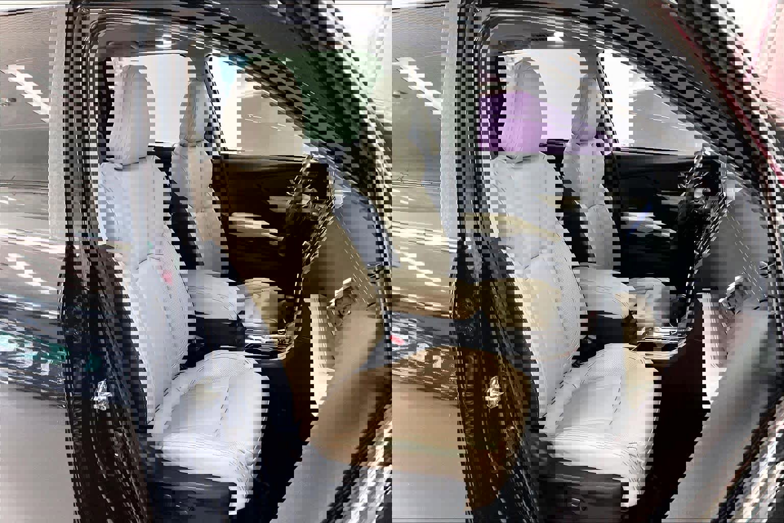 Used 2020 Subaru Ascent Limited w/ Technology Package AWD/4WD image 11