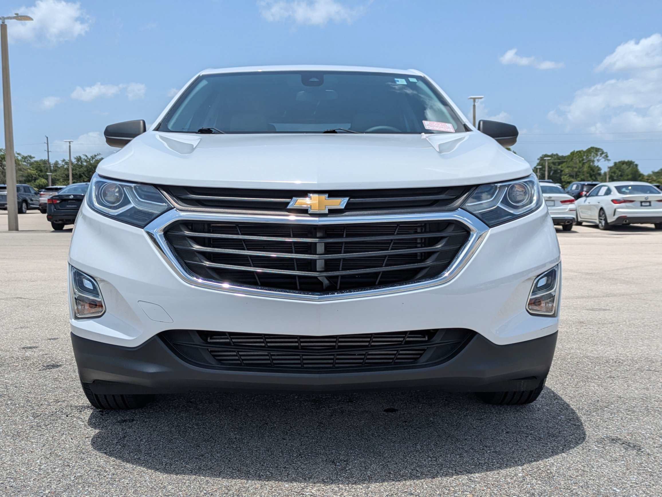 Used 2020 Chevrolet Equinox LS FWD image 3