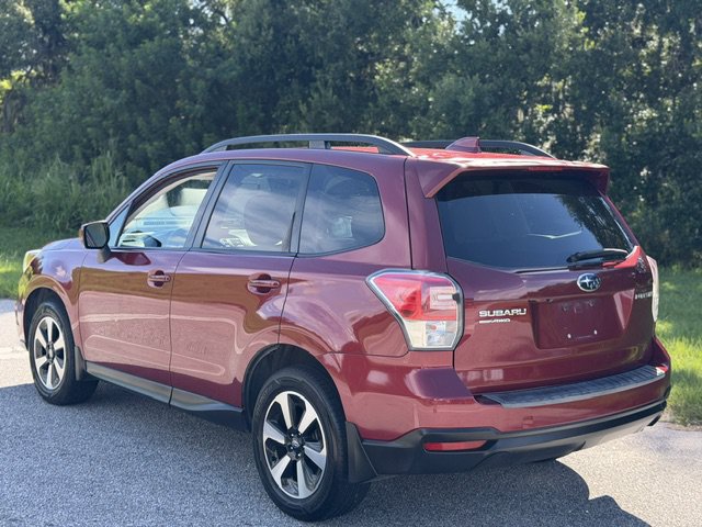 Used 2018 Subaru Forester 2.5i Premium w/ All-Weather Package AWD/4WD image 3