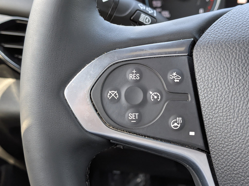 Used 2023 Chevrolet Traverse RS AWD/4WD image 25