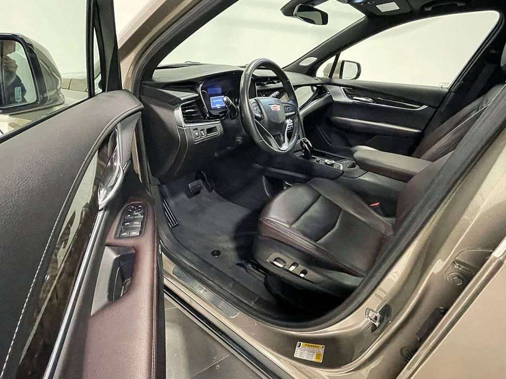 Used 2023 Cadillac XT6 Premium Luxury image 23
