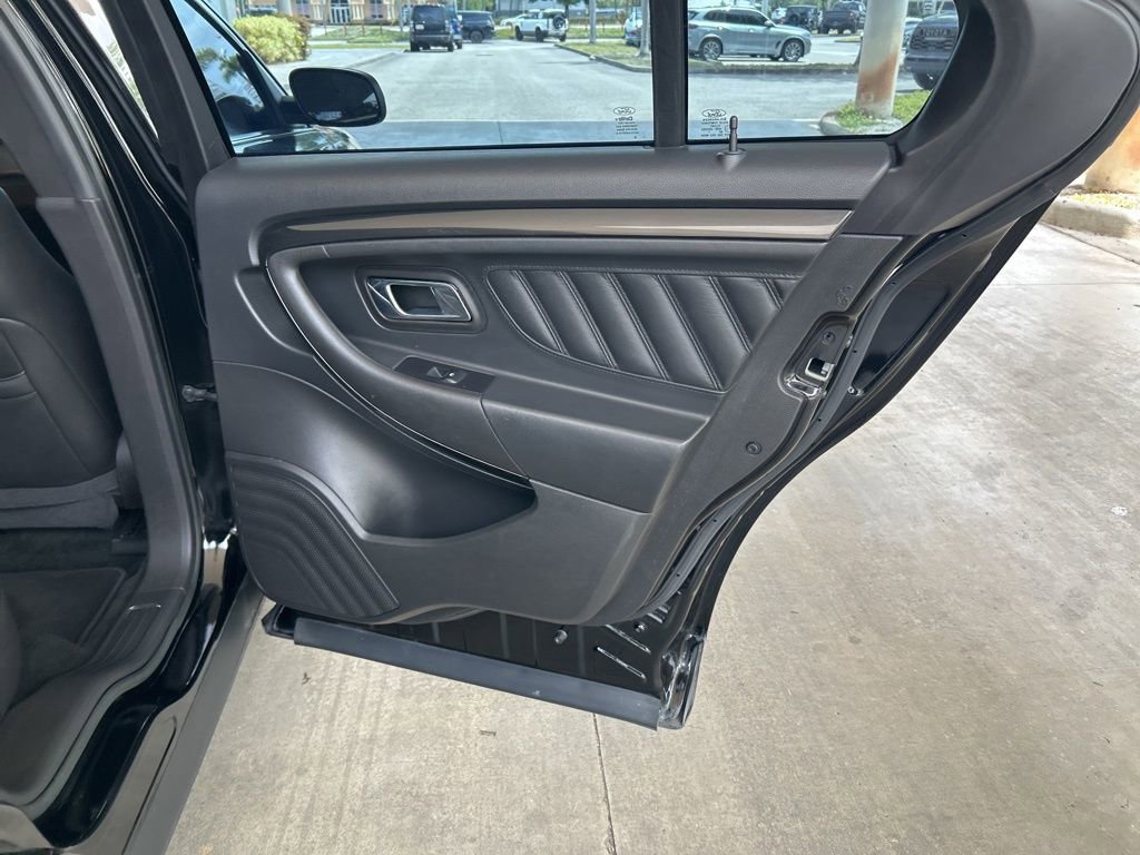 Used 2017 Ford Taurus SHO w/ Sho Performance Package image 31