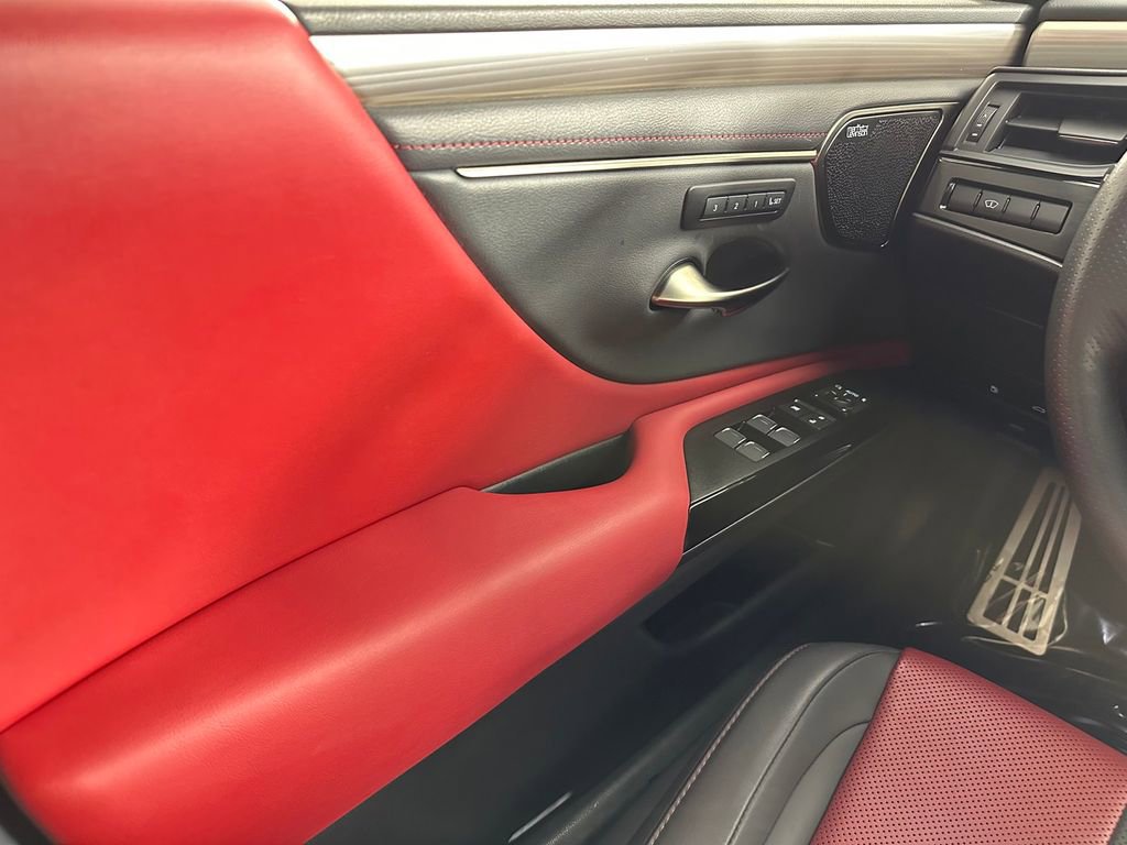 Used 2022 Lexus ES 350 F Sport w/ Accessory Package 2 FWD image 35