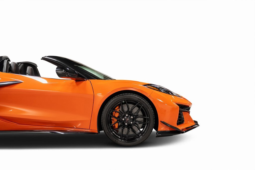 Used 2025 Chevrolet Corvette Z06 w/ Stealth Interior Trim Package image 33