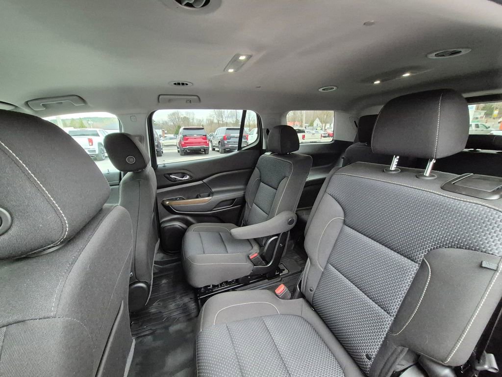Used 2023 GMC Acadia SLE w/ Driver Convenience Package image 19
