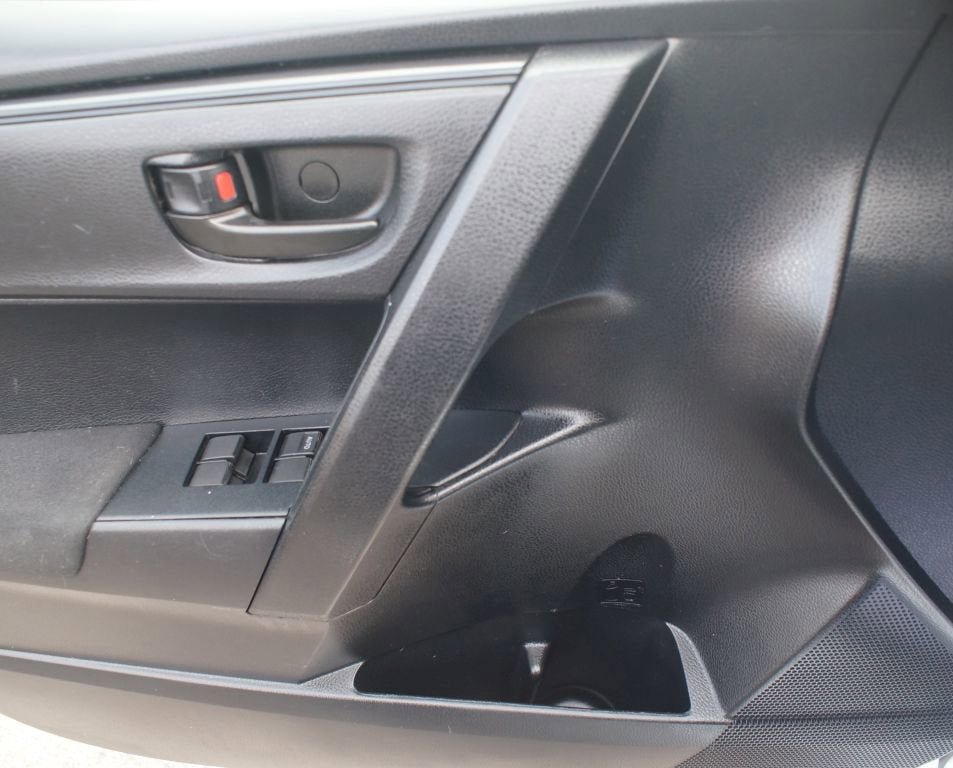 Used 2017 Toyota Corolla L FWD image 20