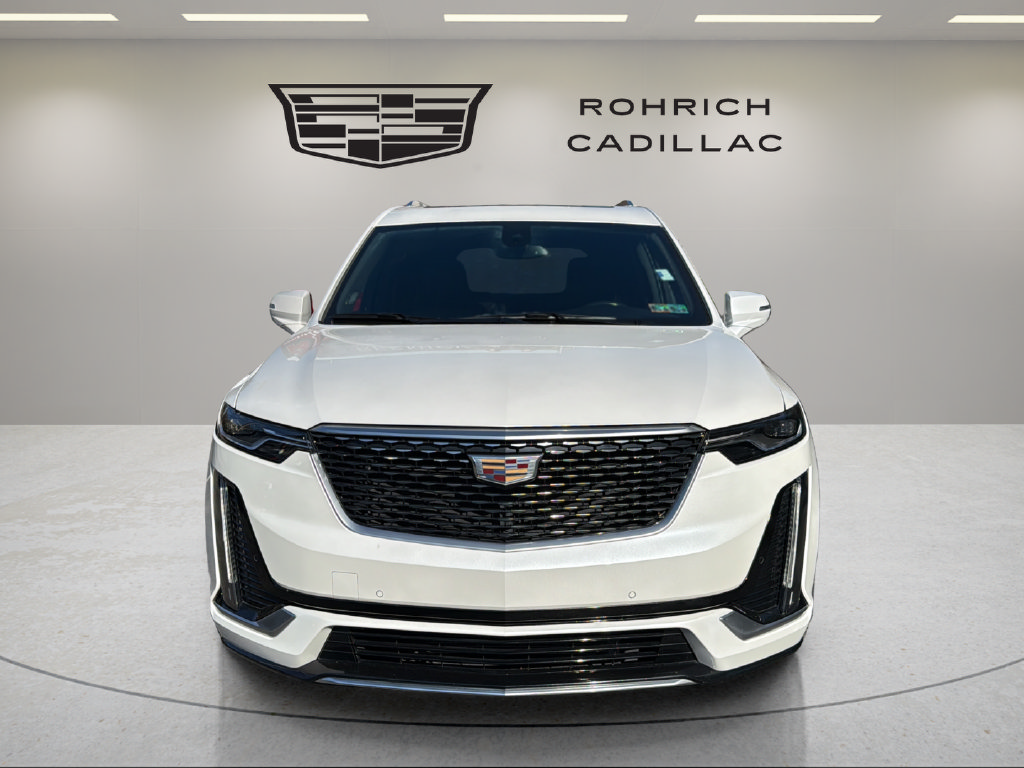 Used 2021 Cadillac XT6 Premium Luxury AWD/4WD image 2