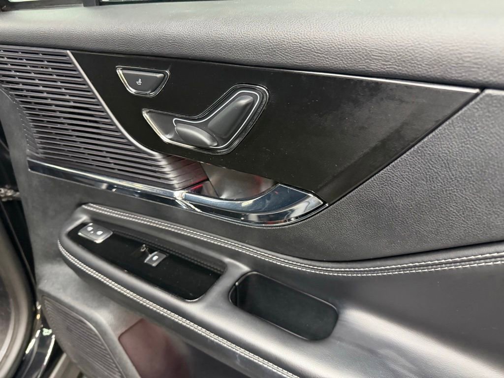 Used 2022 Lincoln Corsair AWD w/ Premium Package image 41