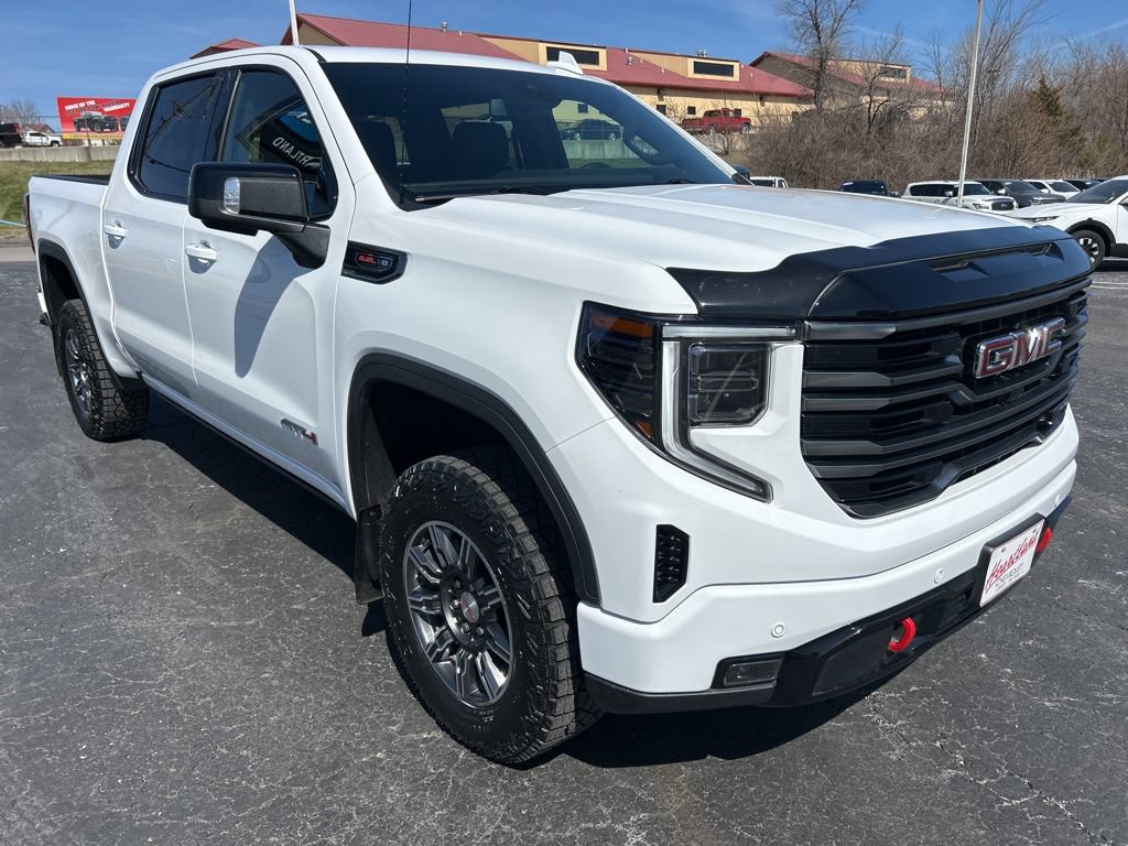 Used 2025 GMC Sierra 1500 AT4 AWD/4WD image 5