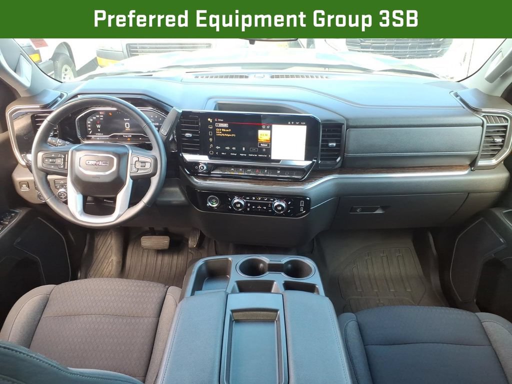 Certified 2024 GMC Sierra 1500 Elevation w/ LPO, Elevation Black Package AWD/4WD image 17