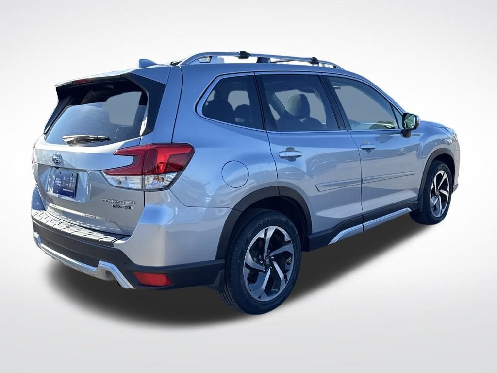 Used 2022 Subaru Forester Touring w/ Popular Package #2 image 6
