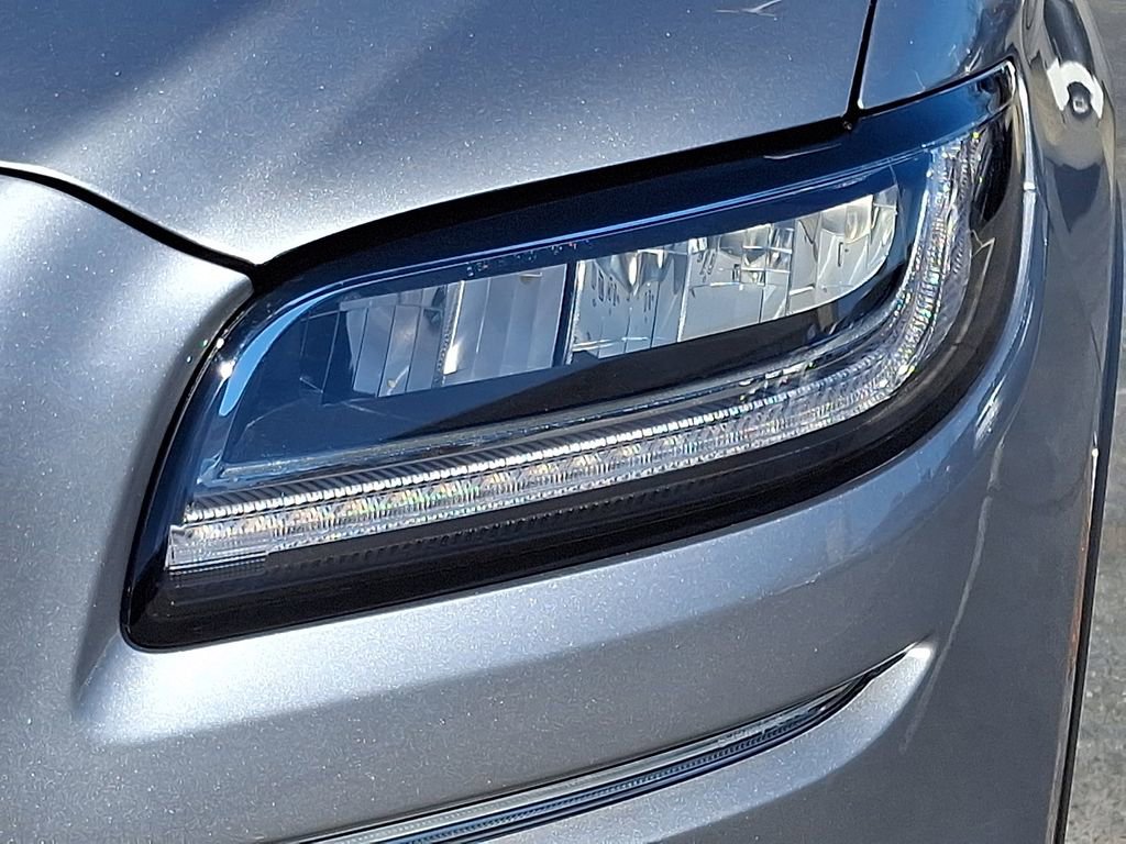 Certified 2020 Lincoln Nautilus Reserve image 9