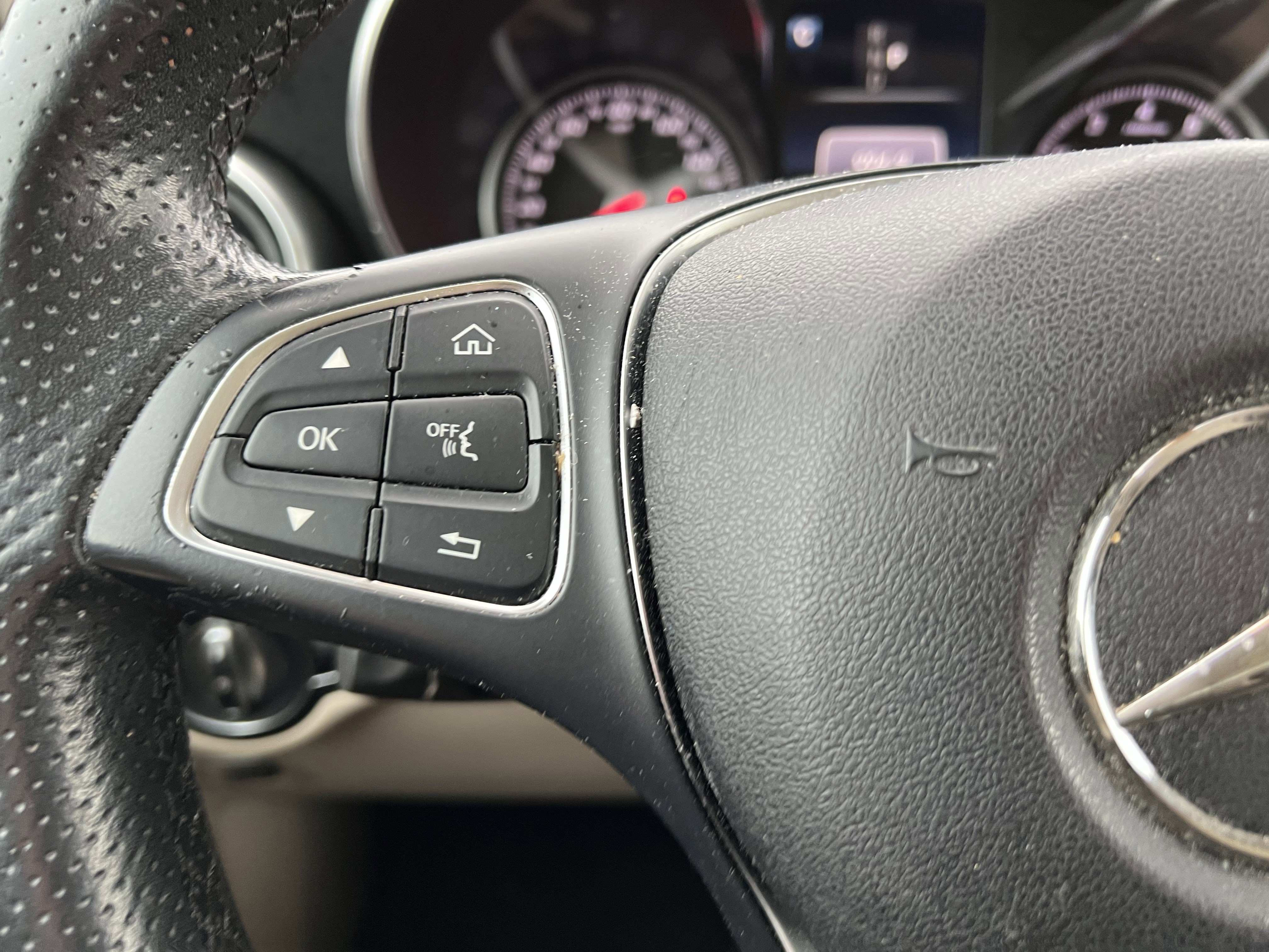 Certified 2018 Mercedes-Benz GLC 300 4MATIC image 19