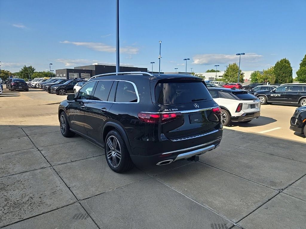 Used 2024 Mercedes-Benz GLS 450 4MATIC image 8