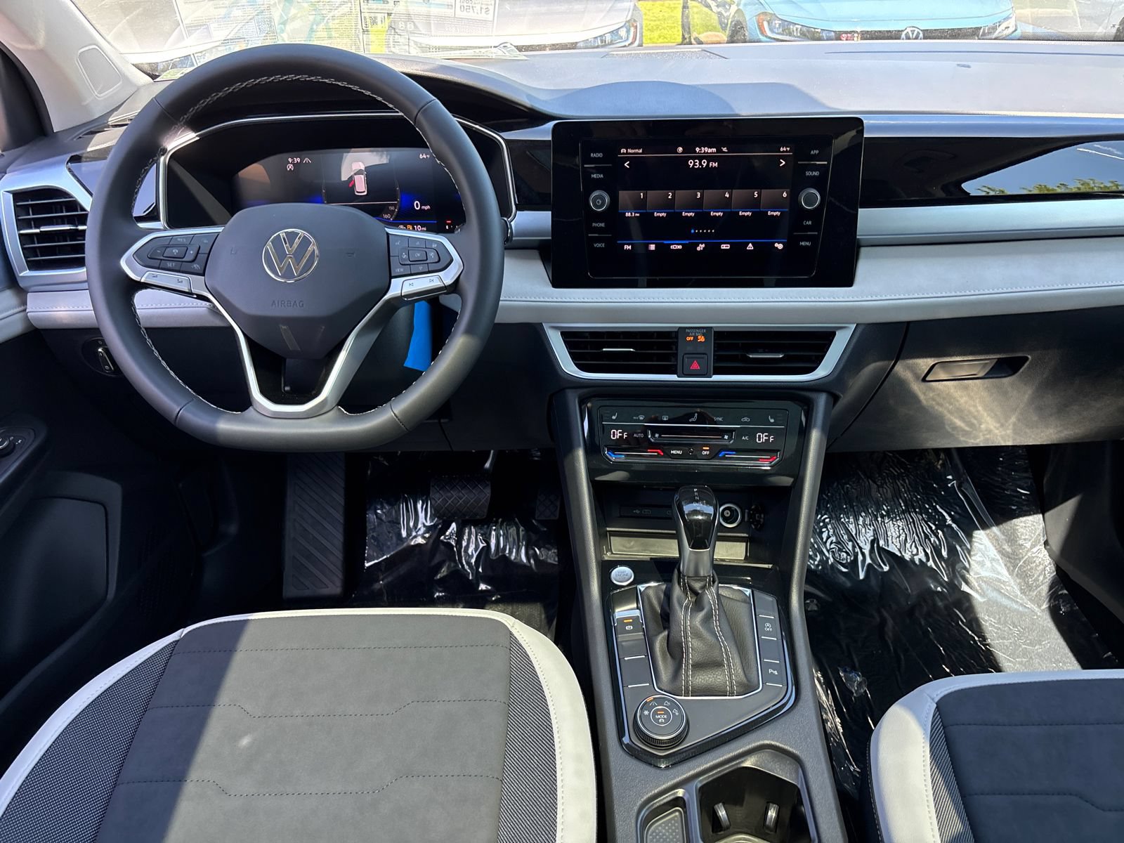 New 2026 Volkswagen Taos SE AWD/4WD image 28