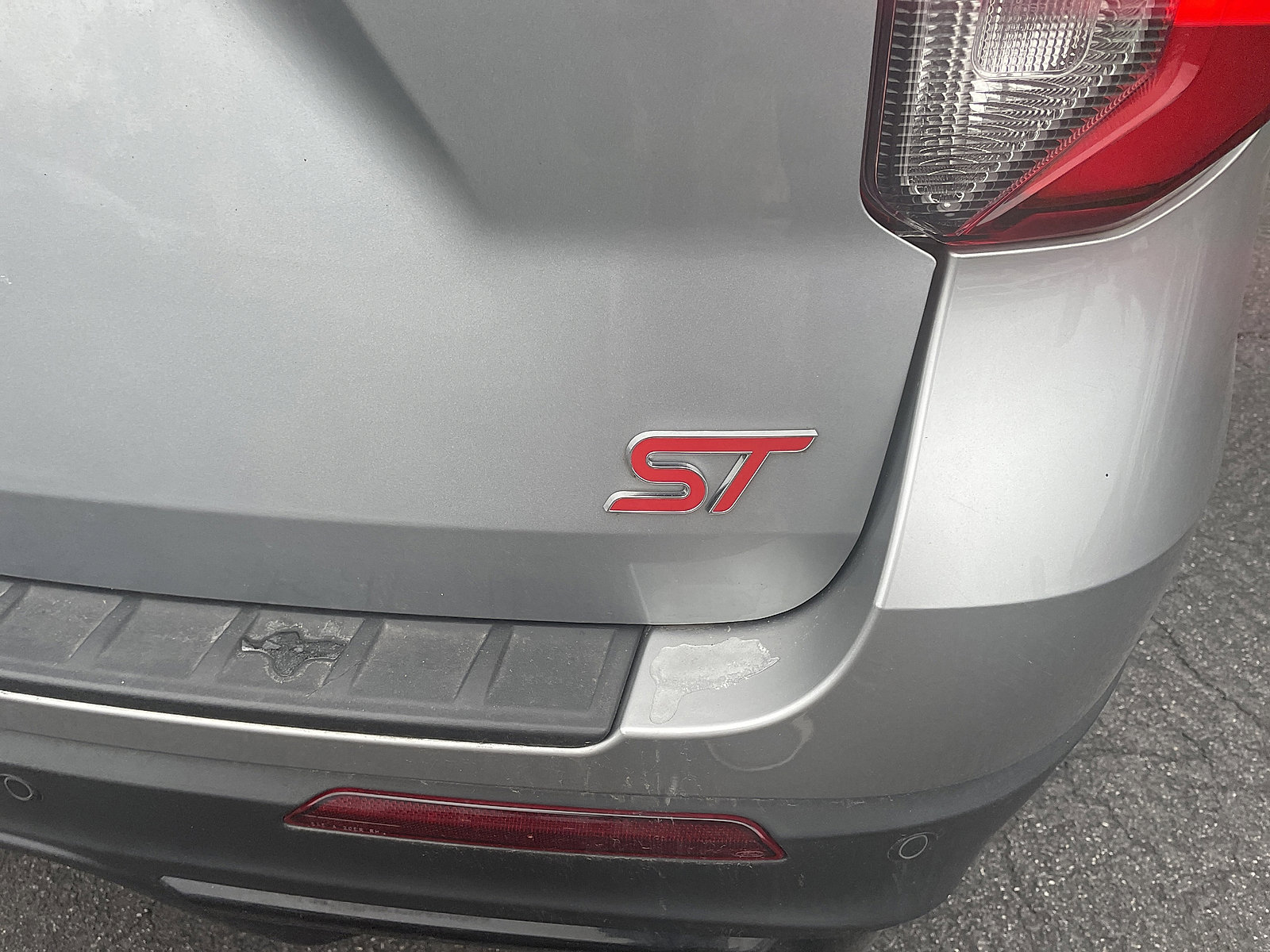 Used 2023 Ford Explorer ST w/ Equipment Group 401A image 21