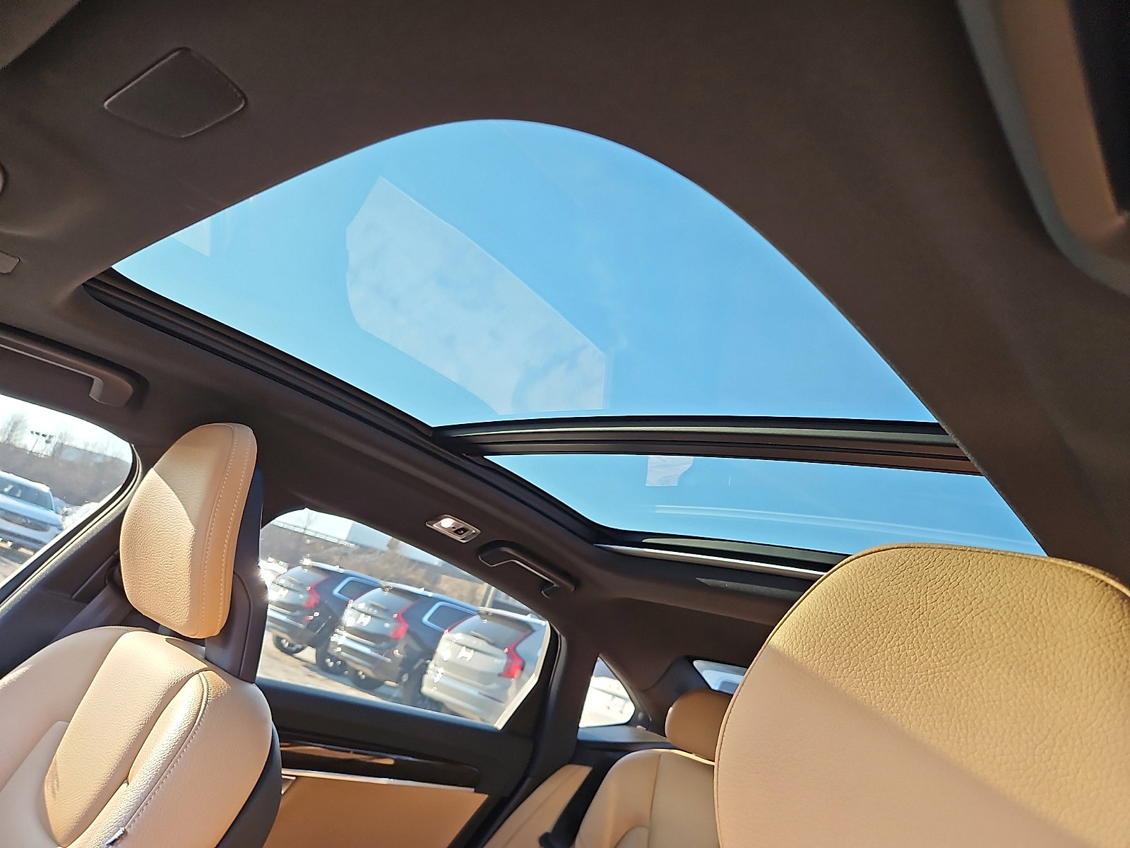 Used 2018 Volvo S90 T5 Momentum w/ Convenience Package image 14