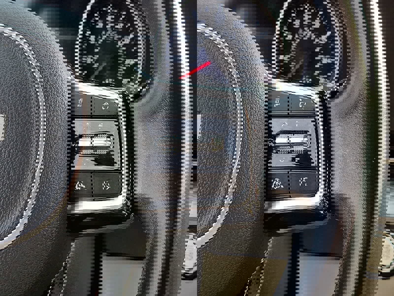 Used 2022 Kia Carnival LX image 23