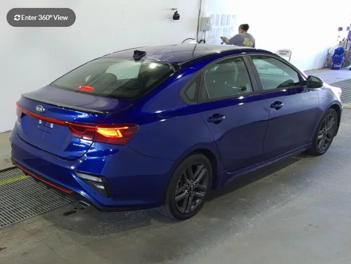 Used 2021 Kia Forte GT-Line w/ GT-Line Premium Package FWD image 2