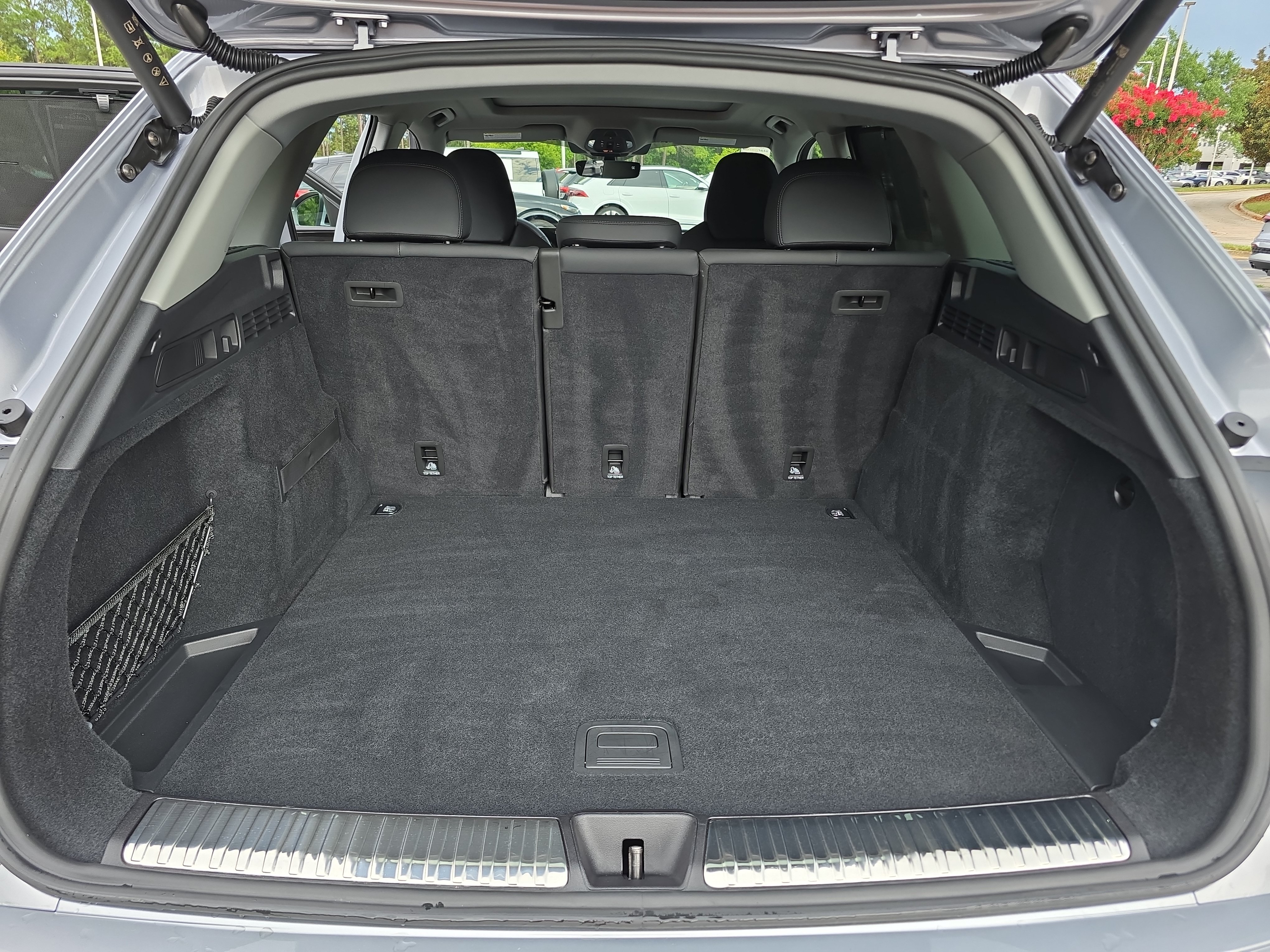 Certified 2025 Audi Q5 Premium Plus w/ Premium Plus AWD/4WD image 12