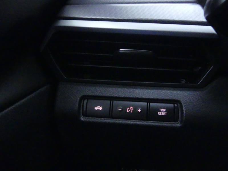 Used 2024 Nissan Altima 2.5 SR FWD image 19