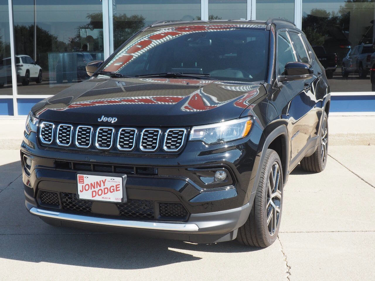 New 2025 Jeep Compass Limited image 3
