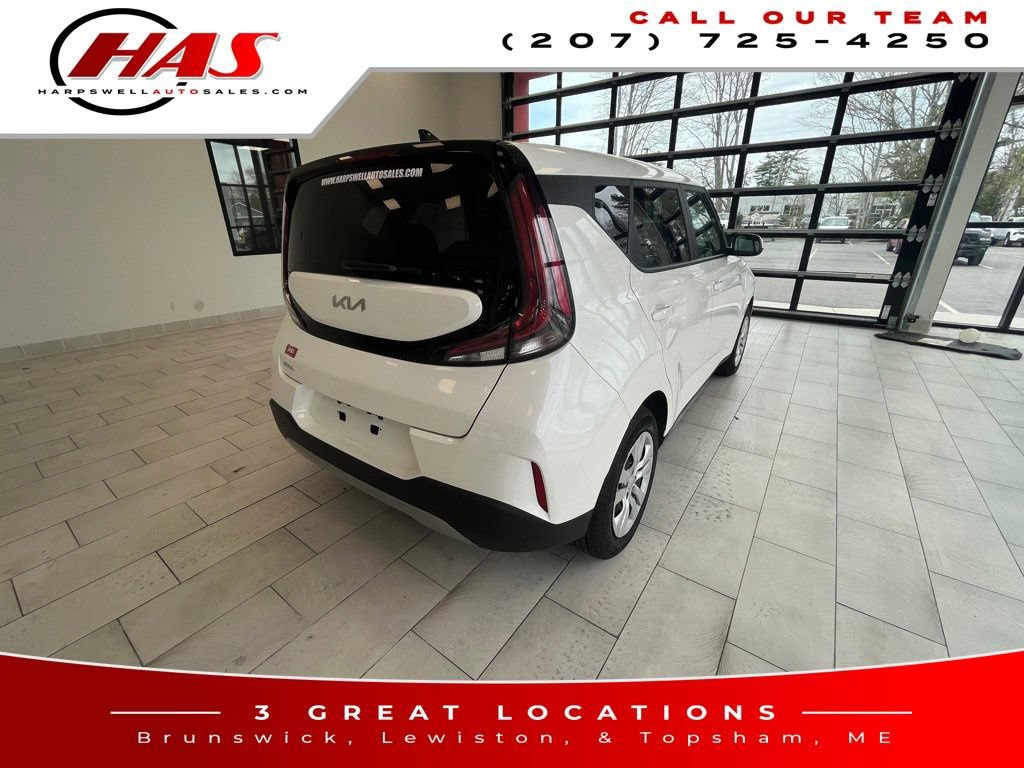 Used 2023 Kia Soul LX FWD image 6