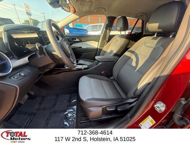 Used 2024 Chevrolet Trax LT FWD image 9