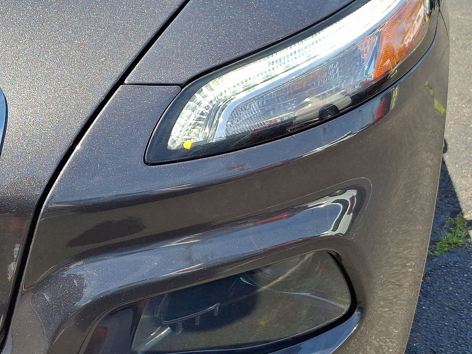 Used 2018 Jeep Cherokee Limited AWD/4WD image 9