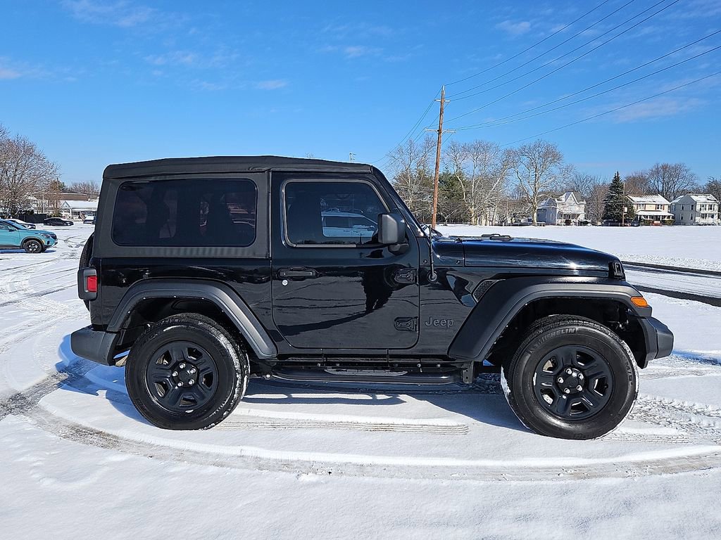 Used 2022 Jeep Wrangler Sport image 8