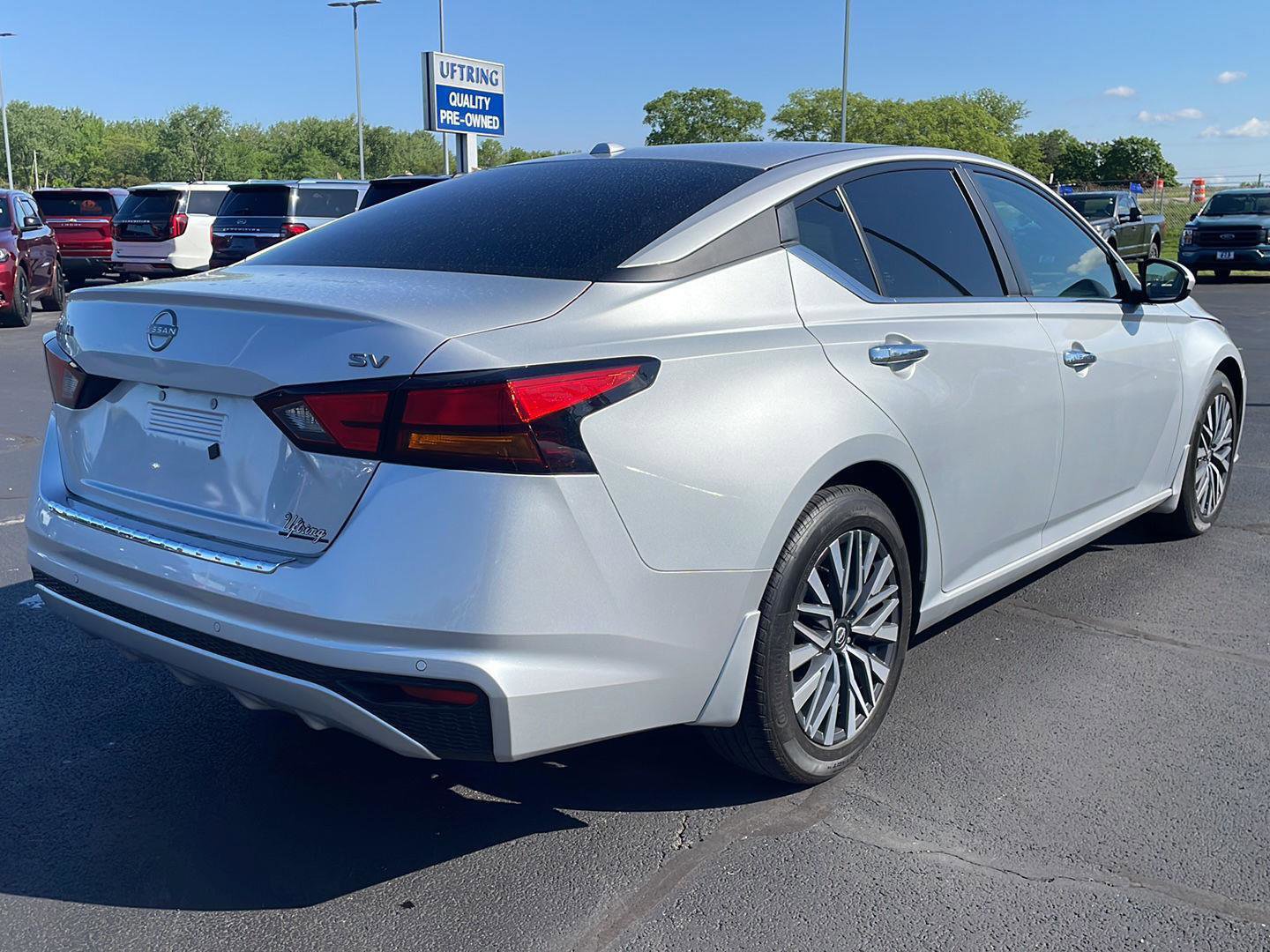 Used 2023 Nissan Altima 2.5 SV FWD image 5