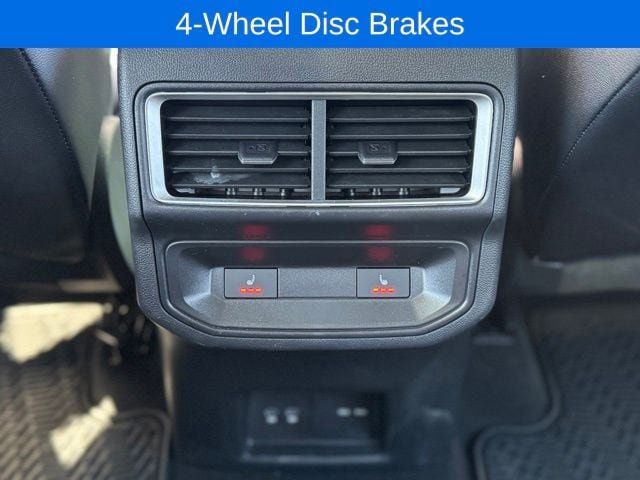Used 2025 Volkswagen Atlas Cross Sport SEL R-Line AWD/4WD image 39