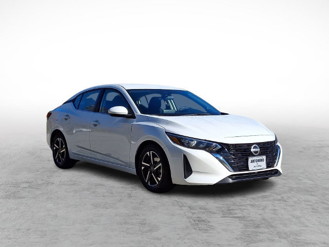 Used 2025 Nissan Sentra SV FWD image 3